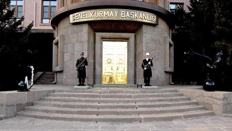 Türkiyədə 1389 hərbçi Silahlı Qüvvələrdən xaric edilib