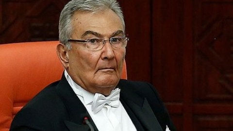 Dəniz Baykalın intim g&ouml;r&uuml;nt&uuml;lərində G&uuml;lən izi
