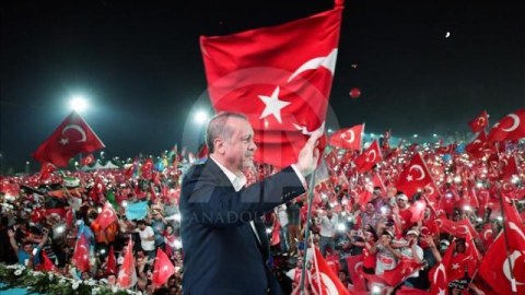 Ərdoğan Qərbə mesajlar verdi - Politoloq izdihamlı mitinqi ŞƏRH ETDİ  