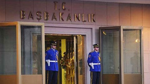 Baş nazir aparatının 18 əməkdaşı saxlanılıb