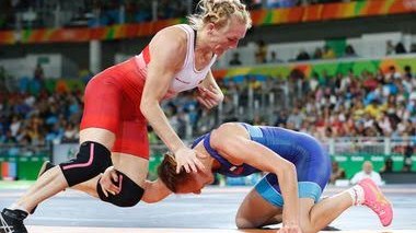 Olimpiadada uduzan idman&ccedil;ını federasiya rəhbəri d&ouml;yd&uuml;