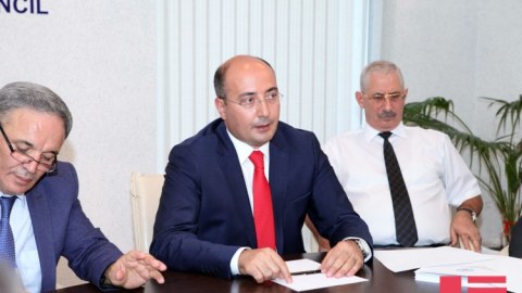 &ldquo;Azərbaycan mediasında &ldquo;g&uuml;lən&ccedil;ilər&rdquo;lə bağlı araşdırmalar aparılmalıdır&rdquo;   