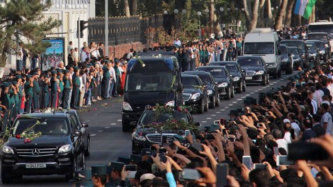 İslam Kərimovun Səmərqənddə dəfn mərasimi – FOTOLAR
