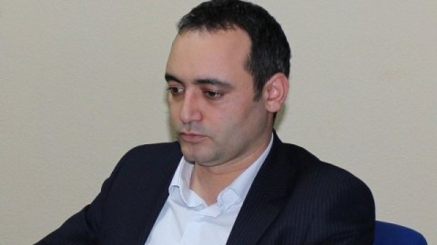 El&ccedil;in Zahiroğlu AzNews.az-ın baş redaktorluğundan getdi  