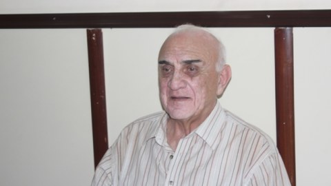 BDU-nun professoru: &ldquo;Kainatın Allah tərəfindən yaradılması əsassız s&ouml;hbətlərdir&rdquo; - M&Uuml;SAHİBƏ