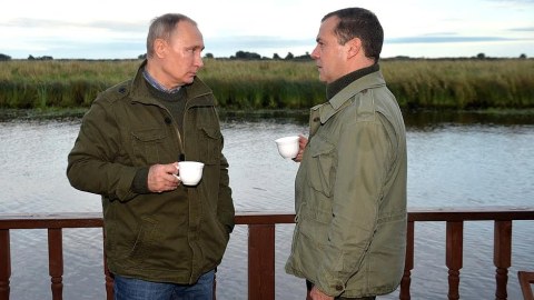 Putin və Medvedev Krıma gediblər