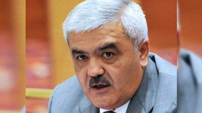 Rövnəq Abdullayev: "Azərbaycanda benzin çox ucuzdur"