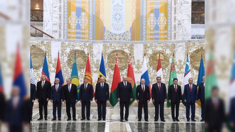 MDB dövlət başçılarının toplantısı başladı