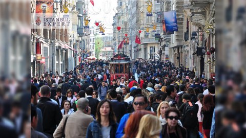 İstanbula gedən turistlərin sayı 25% azalıb