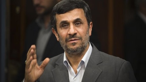 Əhmədinejatın prezident seçkilərində iştirakı qadağan olundu