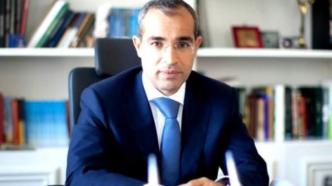 Nazir kollec direktorunu işdən çıxardı