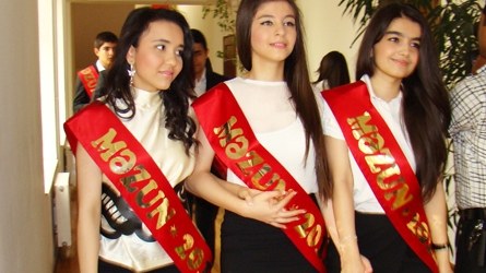 Məzunlara attestat yeni qaydada veriləcək