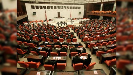 T&uuml;rkiyə parlamenti f&ouml;vqəladə vəziyyət rejiminin uzadılmasına razılaşdı