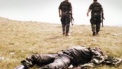Ermənistanda əsgəri döyüş postunda güllələdilər