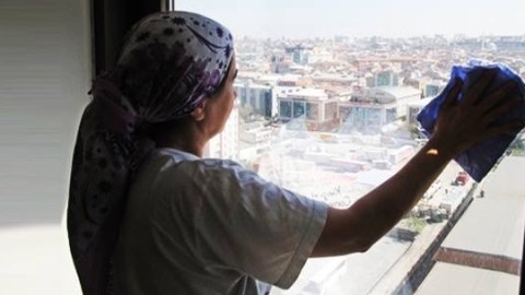 T&uuml;rkiyədə 4,5 &nbsp;milyon əcnəbi &ldquo;yoxa &ccedil;ıxıb&rdquo;: Təmizlik&ccedil;i ermənilər, &ccedil;ay&ccedil;ı azərbaycalılar&hellip;