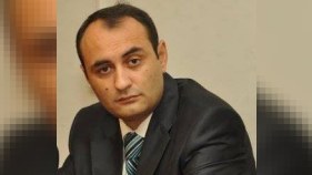 Jurnalist Fikrət Fərəməzoğlunun həbs m&uuml;ddəti uzadıldı