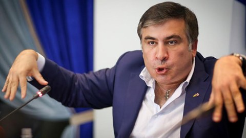 Saakaşvili tərəfdarlarını Gürcüstan hakimiyyətinə qarşı mübarizəyə ÇAĞIRDI