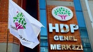 HDP ilə əlaqəli iki təşkilat rəhbəri tutulub