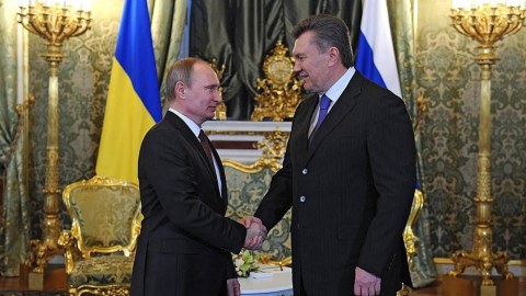 Putin Yanukoviçlə gizli görüşüb - İDDİA