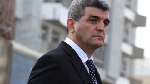 Kredit borcu olanlara şəxsiyyət vəsiqəsi verilmir - ŞOK