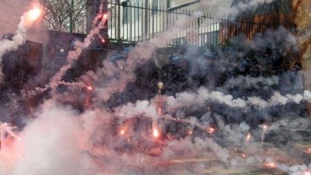 Fransada f&ouml;vqəladə vəziyyət rejiminin m&uuml;ddəti uzadılacaq