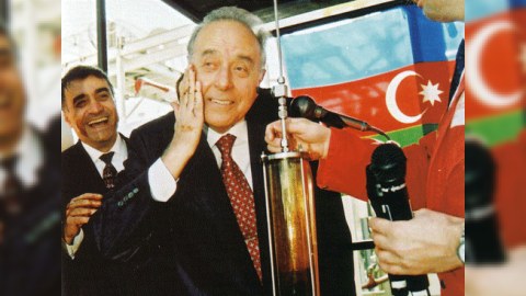 Dünyanın neft mərkəzi -Bakı: regionun inkişafında yeni iqtisadi model 