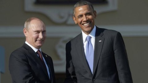 Obama Putinlə qısa s&ouml;hbət edib