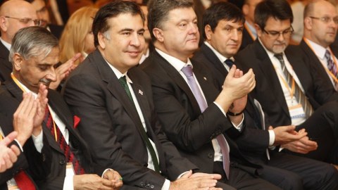 “Saakaşvili Poroşenkonu şantaj edir”