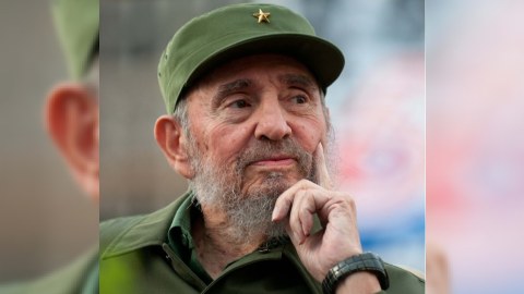 Fidel Kastro öldü