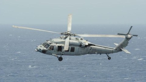 Xəzərdə helikopter FACİƏSİ: 5 ölü