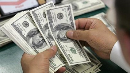 Azərbaycanda dollar yenə bahalaşdı