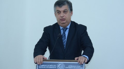 Deputatdan işıq və qaz pulu ilə bağlı hökumətə İTTİHAM
