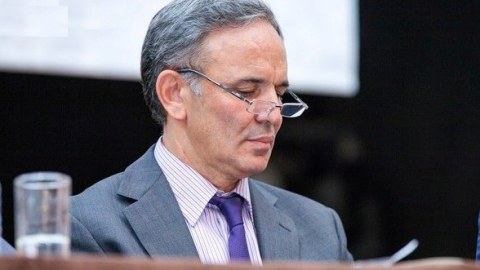 Əflatun Amaşov h&ouml;kumətdən saytlara 1 milyon manat istədi - TƏKLİF