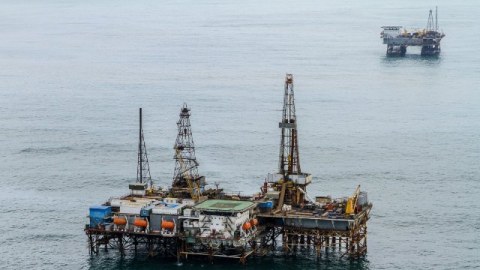 İtkin d&uuml;şən neft&ccedil;ilərə g&ouml;rə SOCAR-a sərt&nbsp;İTTİHAM
