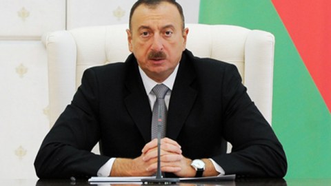 Prezident 4 səfiri geri &ccedil;ağırdı - SİYAHI  