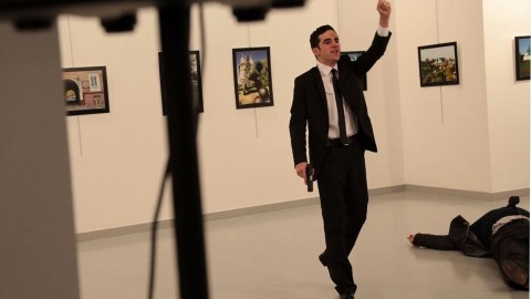 Səfiri güllələyən keçmiş polis əməkdaşı olub   