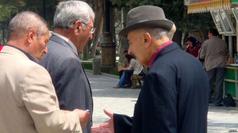 Azərbaycanda pensiyaya çıxmaq yaşı artırılır