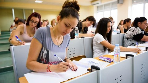 Universitetlərdəki İctimai Nəzarət şuraları kimə xidmət edir - tələbəyə, yoxsa rektora?  