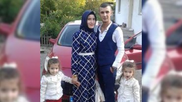 Ana əkiz qızlarını qazla boğub intihar etdi 