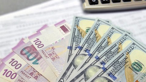 Banklar dolların alış qiymətini aşağı saldı – SIYAHI