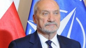 Polşanın m&uuml;dafiə naziri yol qəzasına d&uuml;ş&uuml;b