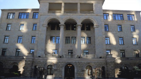 M&uuml;dafiə Nazirliyi: Əsgər şəhid olmayıb, intihar edib  