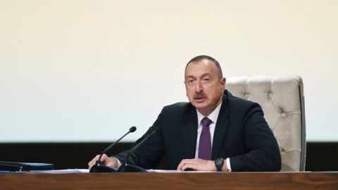 Prezidentdən məmurlara n&ouml;vbəti XƏBƏRDARLIQ: &ldquo;Hər kəs bilsin, eşitsin və nəticə &ccedil;ıxarsın!&rdquo;  