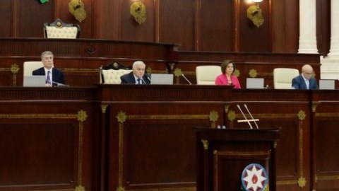 &ldquo;Hansı q&uuml;vvələr istəmir ki, Rəqabət Məcəlləsi qəbul olunsun?&rdquo; - Spiker deputatla RAZILAŞMADI