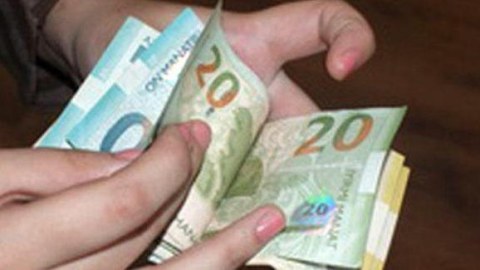 300-dən &ccedil;ox k&ouml;&ccedil;k&uuml;n 36 manatlıq m&uuml;avinətdən İMTİNA ETDİ  