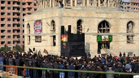 Məmur Bakıdakı &ldquo;Fatimeyi Zəhra&rdquo; məscidini s&ouml;kd&uuml;rmək istəyir - QALMAQAL