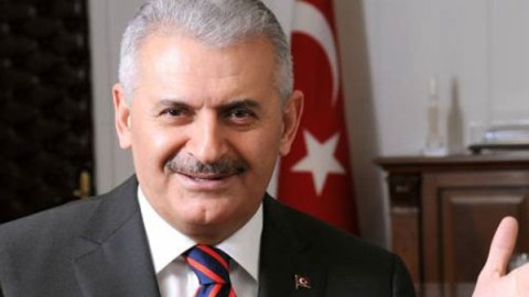 Bİnəli Yıldırım qa&ccedil;qın problemini BMT-nin baş katibi ilə m&uuml;zakirə edib