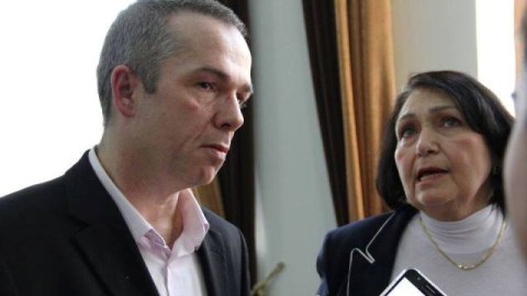 Erməni vəhşiliyini rəsmlərdə g&ouml;stərən fransız: &ldquo;Bəlkə doğrudan da Dərviş Məstəli şahlar lazımdır...&rdquo; - M&Uuml;SAHİBƏ