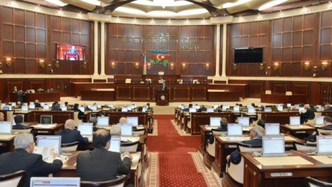 Büdcədən parlament partiyalarına ildə 100 min ayrılır - Siyasi qurumlar o pulları hara xərcləyir?..  