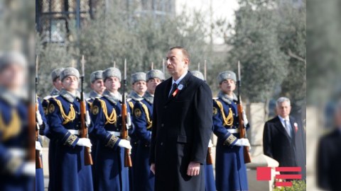 Prezident &ldquo;Xocalı&rdquo; abidəsini ziyarət edib